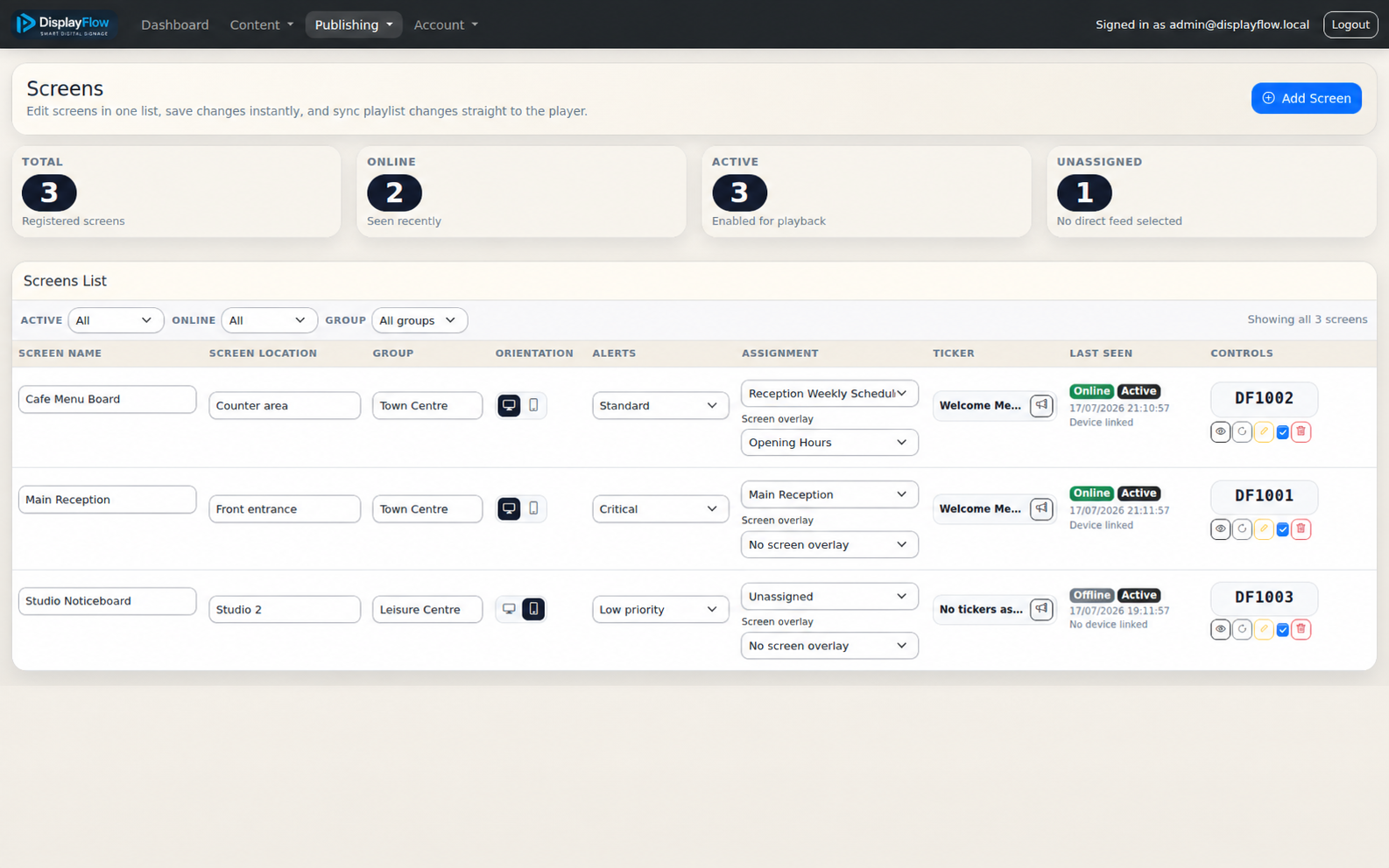 DisplayFlow screens page showing playlist and schedule assignment selectors with the Screen overlay selector beneath them